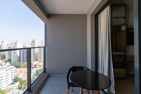 Varanda de kitnet/studio à venda com 1 quarto, 28m² em Pompeia, São Paulo
