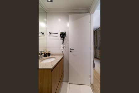 Banheiro de kitnet/studio à venda com 1 quarto, 28m² em Pompeia, São Paulo