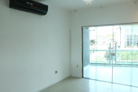 Casa para alugar com 200m², 4 quartos e 1 vagaCopa
