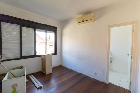 Casa para alugar com 648m², 4 quartos e 5 vagas Casa para alugar com 648m², 4 quartos e 5 vagasQuarto de Serviço