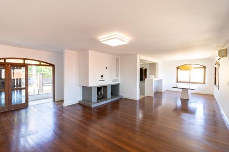 Sala de casa para alugar com 4 quartos, 648m² em Tristeza, Porto Alegre