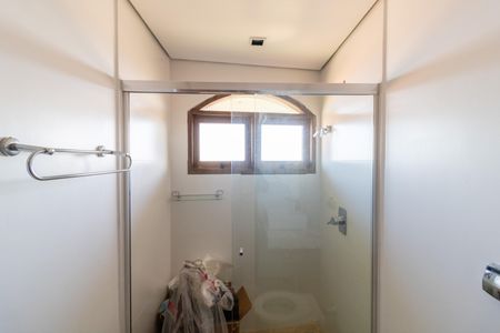 Casa para alugar com 648m², 4 quartos e 5 vagas Casa para alugar com 648m², 4 quartos e 5 vagasBanheiro da Suíte 1