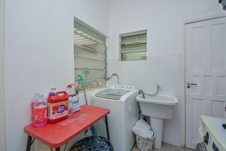 Casa à venda com 100m², 2 quartos e 2 vagasÁrea de Serviço