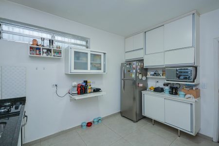 Casa à venda com 100m², 2 quartos e 2 vagasCozinha