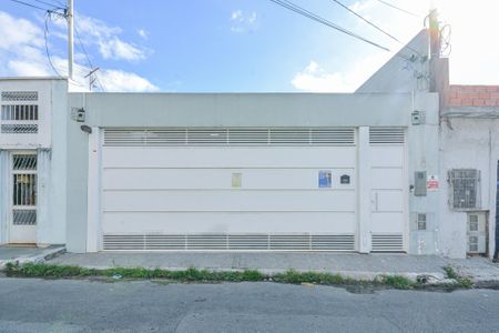 Casa à venda com 100m², 2 quartos e 2 vagasFachada