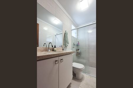 Casa à venda com 174m², 3 quartos e 2 vagas Casa à venda com 174m², 3 quartos e 2 vagasBanheiro da Suíte