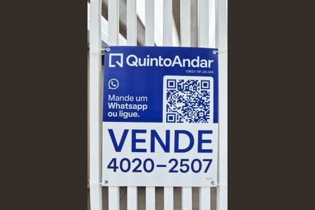 Casa à venda com 174m², 3 quartos e 2 vagas Casa à venda com 174m², 3 quartos e 2 vagasPlaca