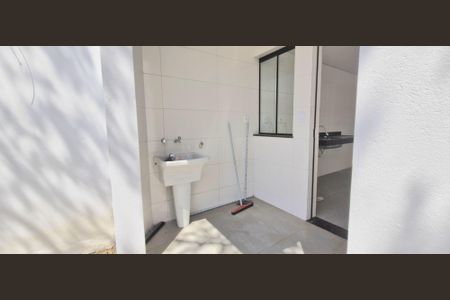 Casa à venda com 180m², 3 quartos e 2 vagasÁrea de Serviço