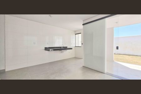 Casa à venda com 180m², 3 quartos e 2 vagasCozinha