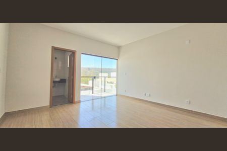 Casa à venda com 180m², 3 quartos e 2 vagasSuíte 2