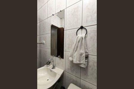 Casa à venda com 125m², 2 quartos e 1 vaga Casa à venda com 125m², 2 quartos e 1 vagaBanheiro da Suíte