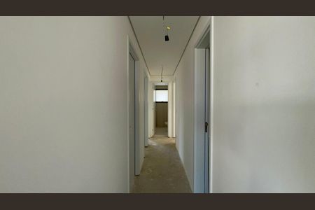 Apartamento à venda com 195m², 4 quartos e 3 vagasCorredor