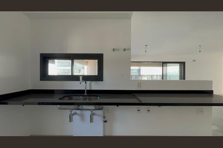 Apartamento à venda com 195m², 4 quartos e 3 vagasCozinha