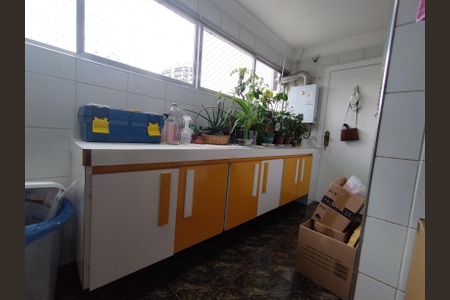 Apartamento à venda com 140m², 3 quartos e 1 vaga Apartamento à venda com 140m², 3 quartos e 1 vagaÁrea de Serviço