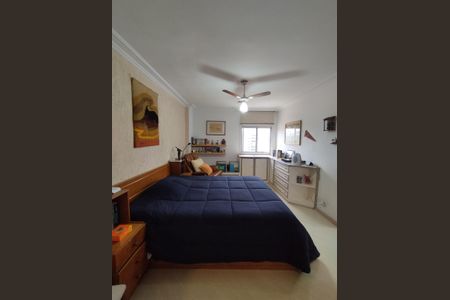 Apartamento à venda com 140m², 3 quartos e 1 vaga Apartamento à venda com 140m², 3 quartos e 1 vagaSuíte