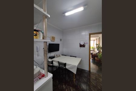 Apartamento à venda com 140m², 3 quartos e 1 vaga Apartamento à venda com 140m², 3 quartos e 1 vagaCozinha