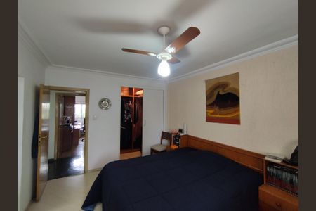 Apartamento à venda com 140m², 3 quartos e 1 vaga Apartamento à venda com 140m², 3 quartos e 1 vagaSuíte