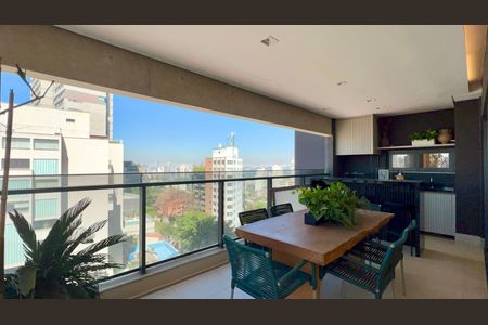 Apartamento à venda com 193m², 3 quartos e 3 vagasVaranda gourmet