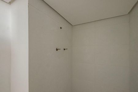 Banheiro de kitnet/studio à venda com 1 quarto, 25m² em Sumarezinho, São Paulo