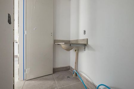 Banheiro de kitnet/studio à venda com 1 quarto, 25m² em Sumarezinho, São Paulo