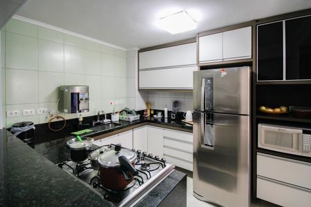 Casa à venda com 300m², 2 quartos e 2 vagasCozinha