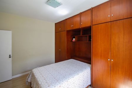 Casa à venda com 300m², 2 quartos e 2 vagasSuíte 2