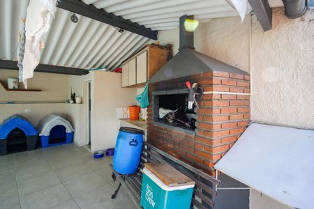 Casa à venda com 300m², 2 quartos e 2 vagasChurrasqueira