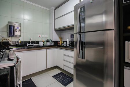 Casa à venda com 300m², 2 quartos e 2 vagasCozinha