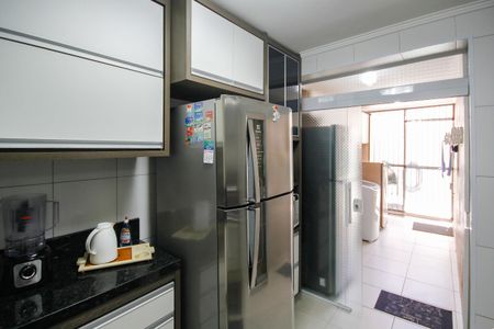 Casa à venda com 300m², 2 quartos e 2 vagasCozinha