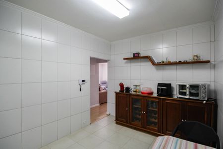 Casa à venda com 300m², 2 quartos e 2 vagasCopa