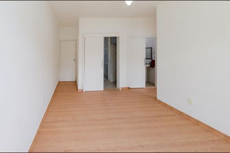 Sala de apartamento para alugar com 2 quartos, 43m² em Padre Eustáquio, Belo Horizonte