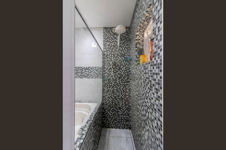 Suíte de casa à venda com 2 quartos, 140m² em Vila Maranduba, Guarulhos