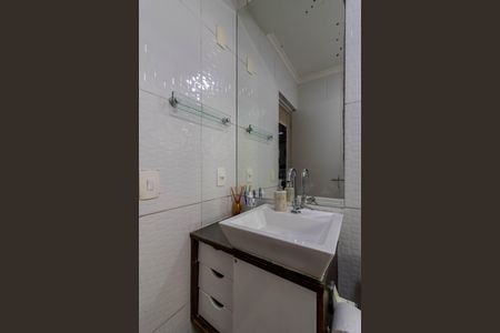 Casa à venda com 140m², 2 quartos e 1 vaga Casa à venda com 140m², 2 quartos e 1 vagaBanheiro