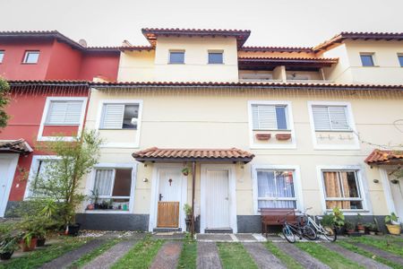 Casa de condomínio à venda com 127m², 3 quartos e 2 vagasFachada