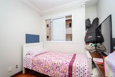 Casa de condomínio à venda com 127m², 3 quartos e 2 vagasQuarto 2