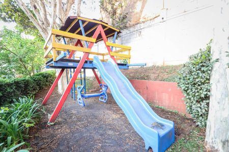 Casa de condomínio à venda com 127m², 3 quartos e 2 vagasÁrea Comum - Playground