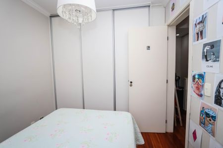 Casa de condomínio à venda com 127m², 3 quartos e 2 vagasQuarto 2