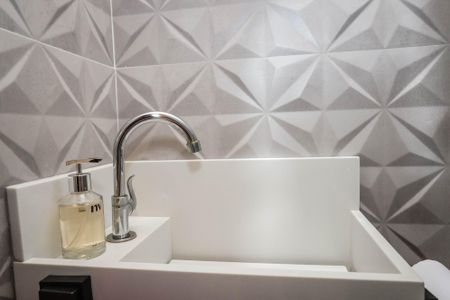 Casa de condomínio à venda com 127m², 3 quartos e 2 vagasLavabo