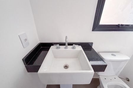 Apartamento à venda com 82m², 2 quartos e sem vaga Apartamento à venda com 82m², 2 quartos e sem vagaBanheiro Social