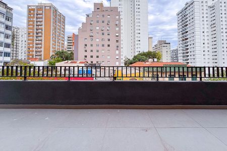 Apartamento à venda com 82m², 2 quartos e sem vaga Apartamento à venda com 82m², 2 quartos e sem vagaVaranda