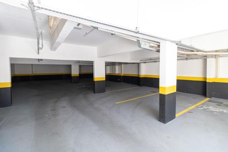 Apartamento à venda com 46m², 2 quartos e 1 vaga Apartamento à venda com 46m², 2 quartos e 1 vagaÁrea comum - Estacionamento