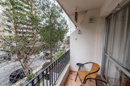 Apartamento à venda com 98m², 3 quartos e 2 vagasVaranda