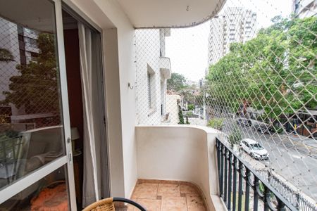 Apartamento à venda com 98m², 3 quartos e 2 vagasVaranda