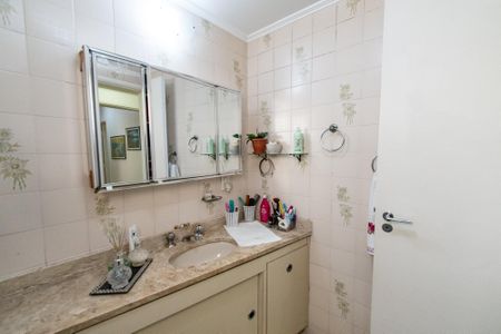 Apartamento à venda com 98m², 3 quartos e 2 vagasBanheiro da suíte