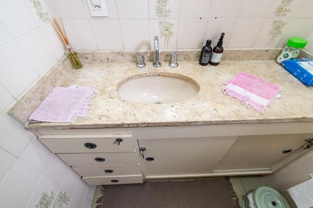 Apartamento à venda com 98m², 3 quartos e 2 vagasBanheiro