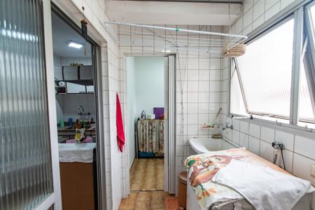 Apartamento à venda com 98m², 3 quartos e 2 vagasÁrea de serviço