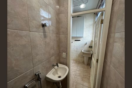 Apartamento à venda com 90m², 2 quartos e 1 vagaBanheiro de serviço