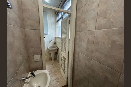 Apartamento à venda com 90m², 2 quartos e 1 vagaBanheiro de serviço