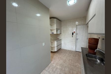 Apartamento à venda com 90m², 2 quartos e 1 vagaCozinha