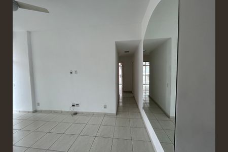 Apartamento à venda com 90m², 2 quartos e 1 vagaCorredor